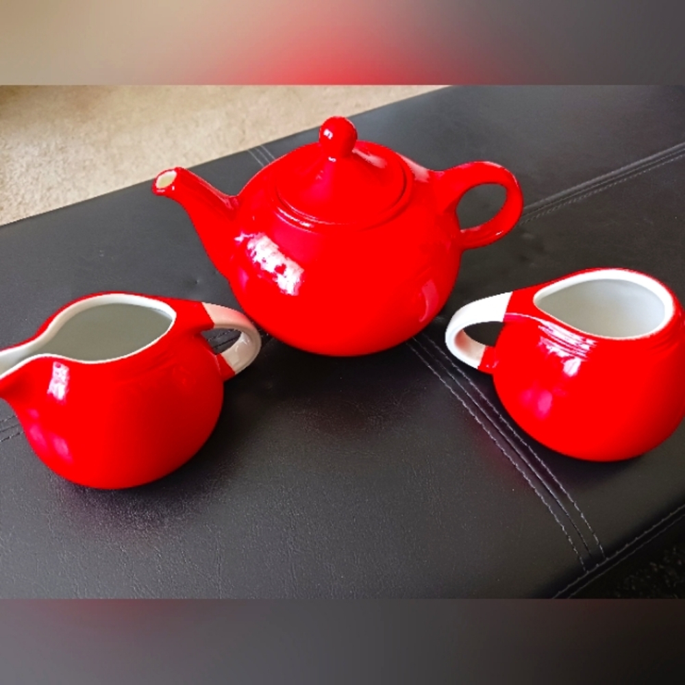 Hall's Superior Quality Kitchenware Teapot, Creamer/Sugar Dish, Vintage 1940'